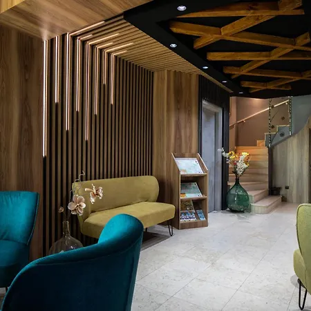 View Boutique فندق سكوبجي
